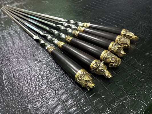 Шампур подарочный, дерево граб, литье Звери