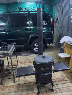 Печь для казана 16 л с боковыми полочками