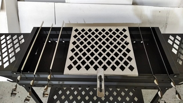 Купить Мангал "Пикник 2" с крышкой-гриль в Нижнем Новгороде