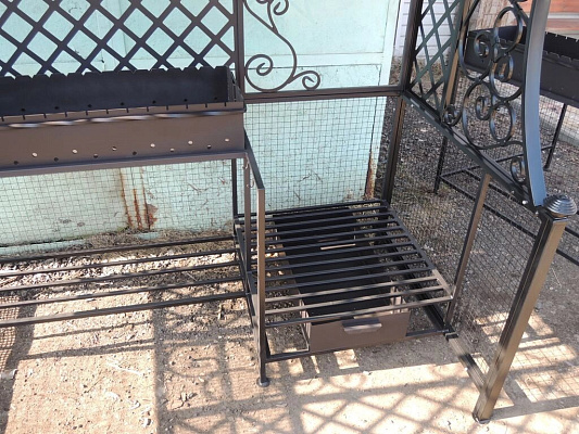 Купить Мангал-беседка с крышей в Нижнем Новгороде