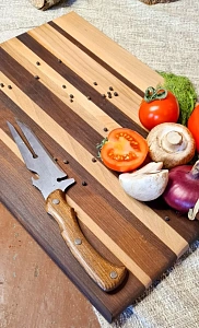 Доски разделочные и деревянные подставки