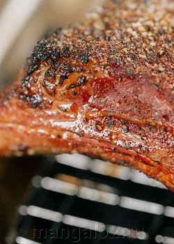 Чалагач – зажаренные на углях куски свинины на ребре